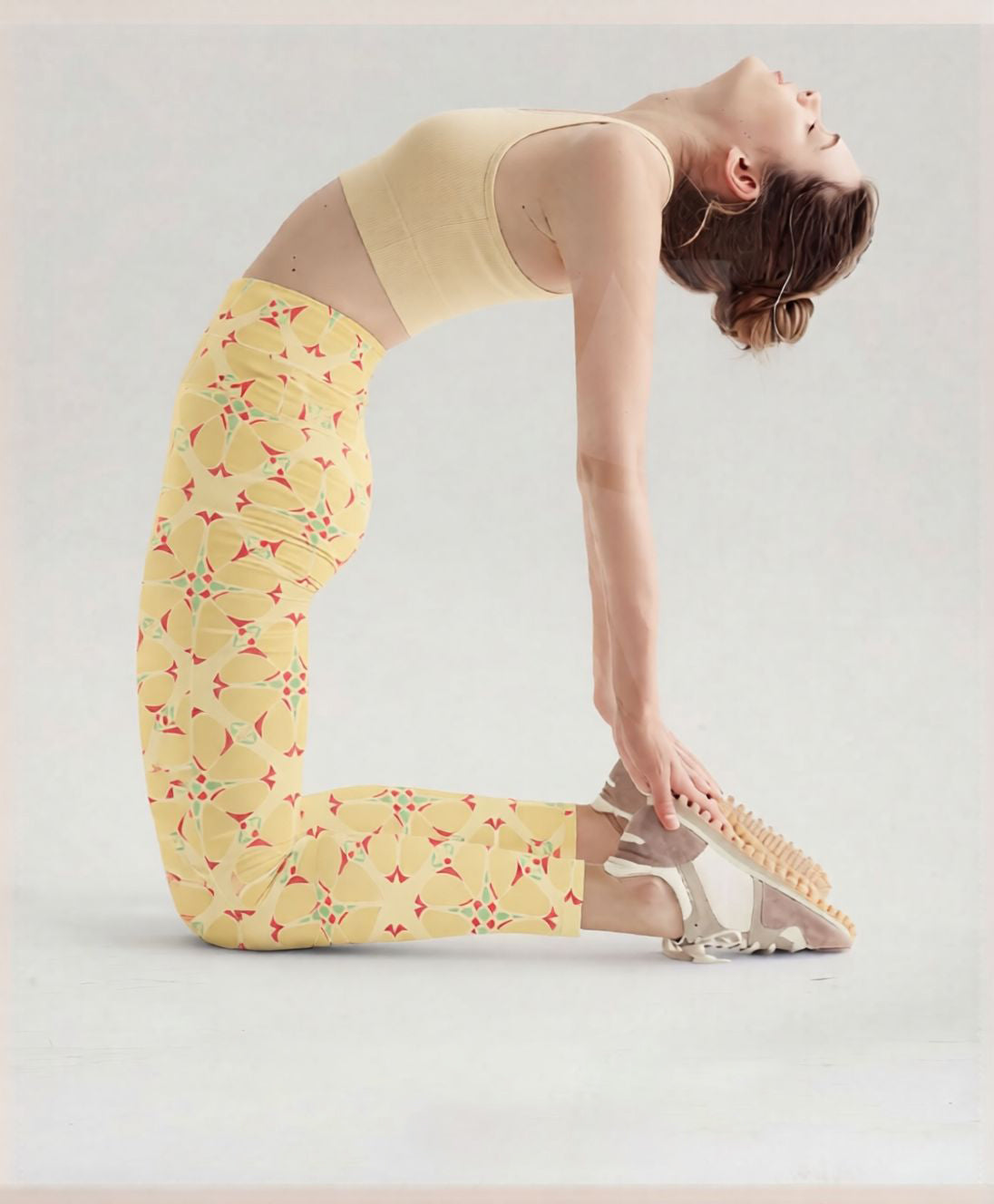 Sunny Tile Motif High-Waist Yoga Leggings